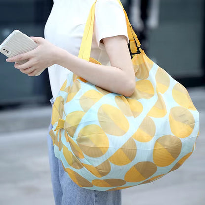 Foldable bag with semi-automatic closure for shopping and going out (purchase/price per 2)