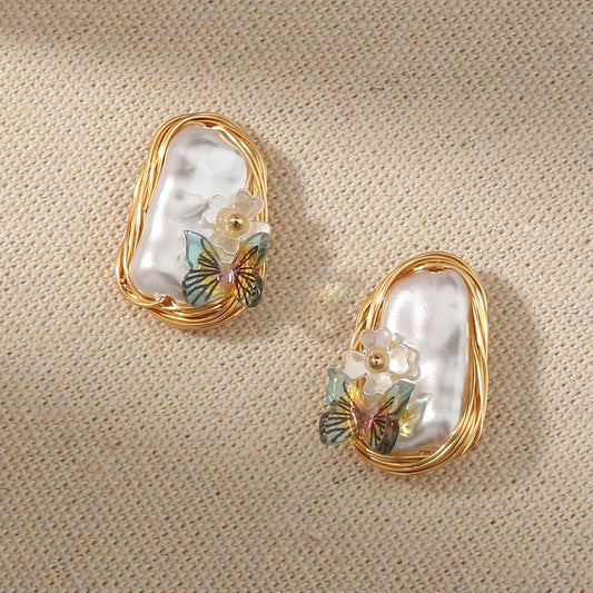 Boucles d'oreilles baroque du perle papillon et fleur, Style à la française