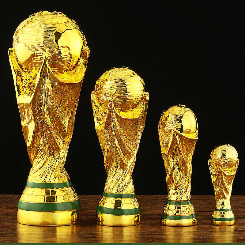 A notre Ouverture 🎬  La Coupe du monde, trophée de football Hercule, décoration maison de la gloire.